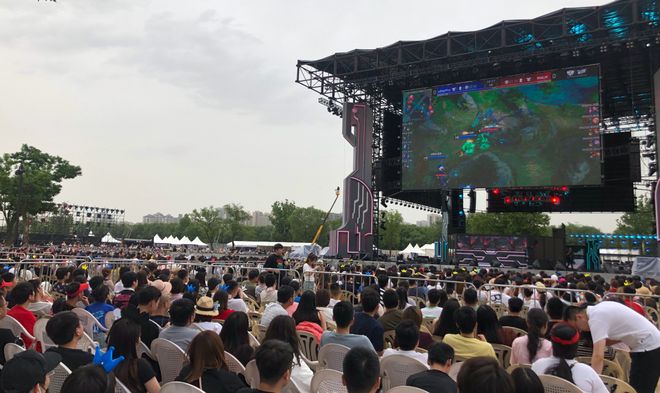 如今已是阿