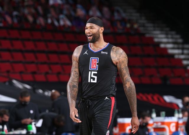 队内表现的 队内表现的